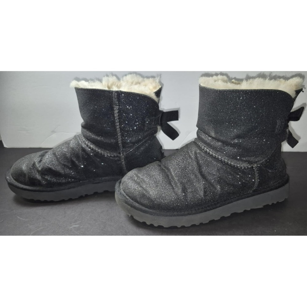 Ugg women's Mini Bailey Bow Sparkle black suede sheepskin boots sz 6
